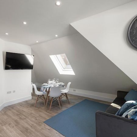 Flat 5 - Star London Vivian Lane 2-Bed Residence The Hyde Exterior photo