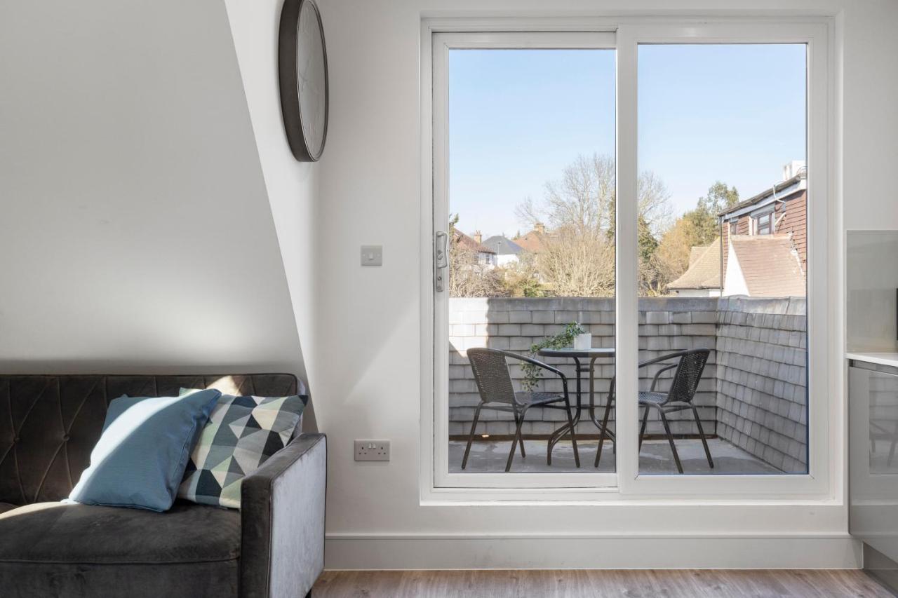 Flat 5 - Star London Vivian Lane 2-Bed Residence The Hyde Exterior photo